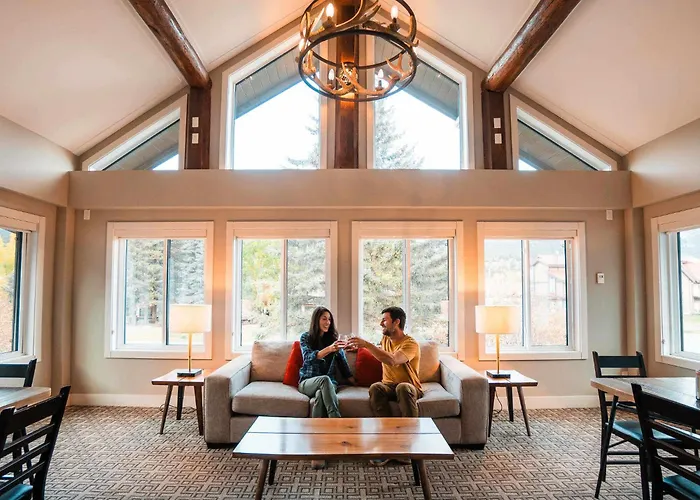 Basecamp Lodge Canmore