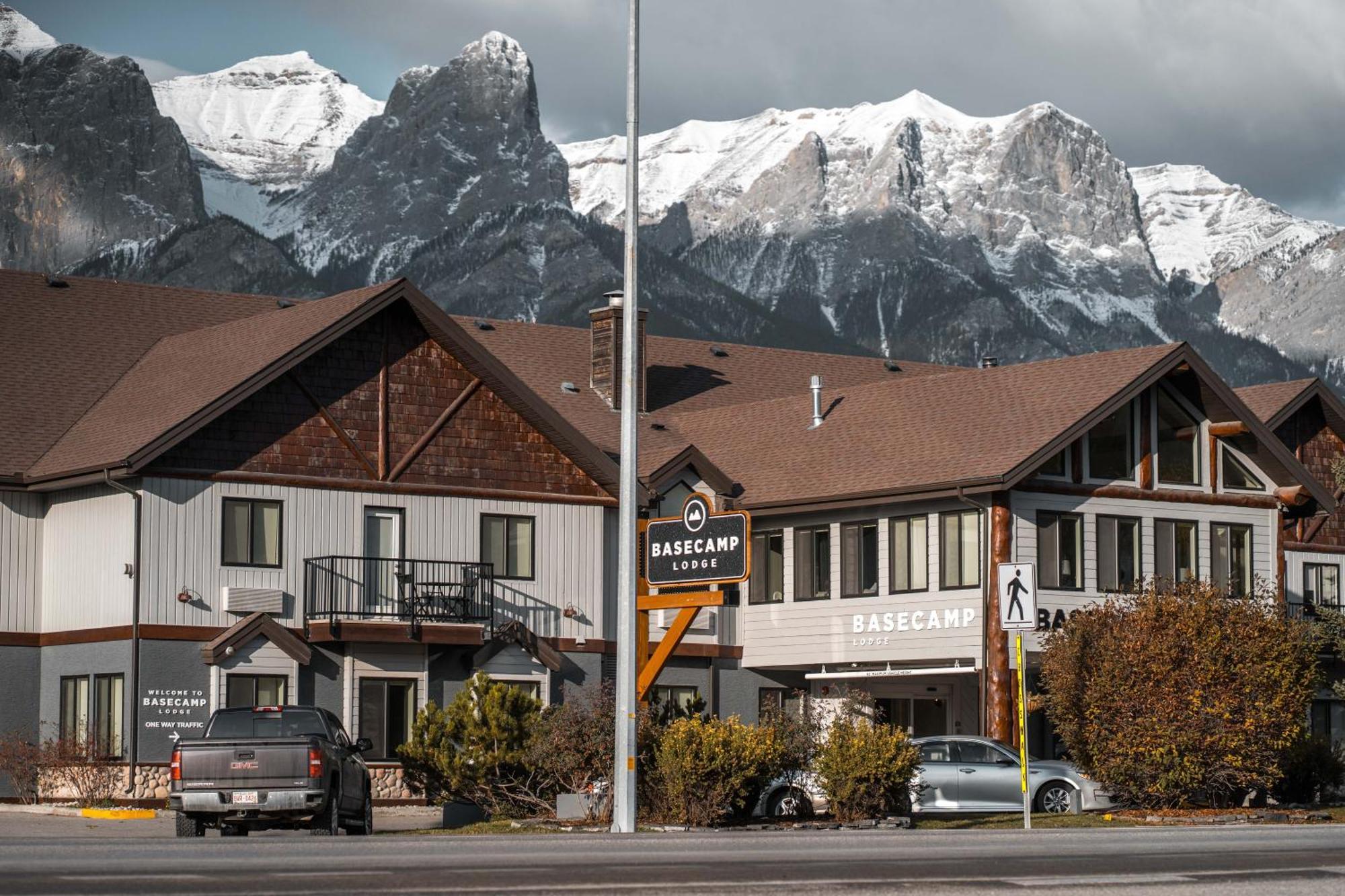 Basecamp Hotel Canmore